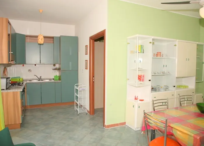 Calliope E Silvia, アパート